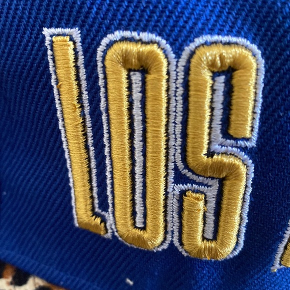 Unisex Embroidered Animal Print Los Angeles CA Adjustable Trucker Style Hat OSFM - Picture 5 of 10